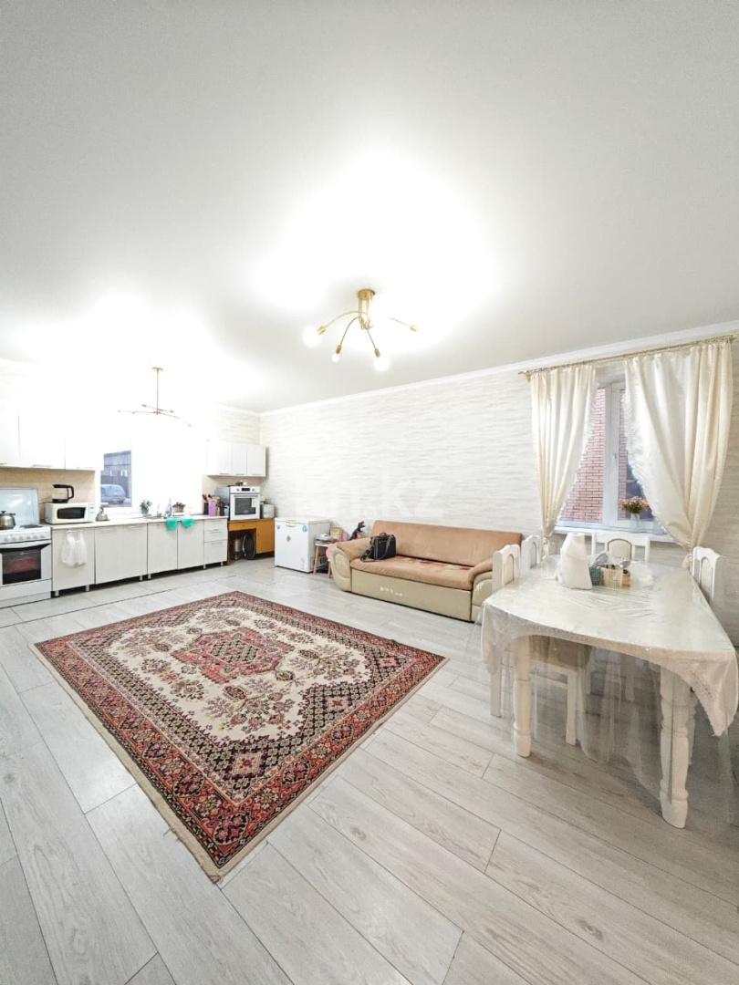 Продажа 5-комнатного дома, 250 м² в Караганде - фото 2