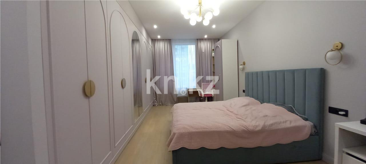 Продажа 3-комнатной квартиры, 78 м², ул. Достык в Астане - фото 3