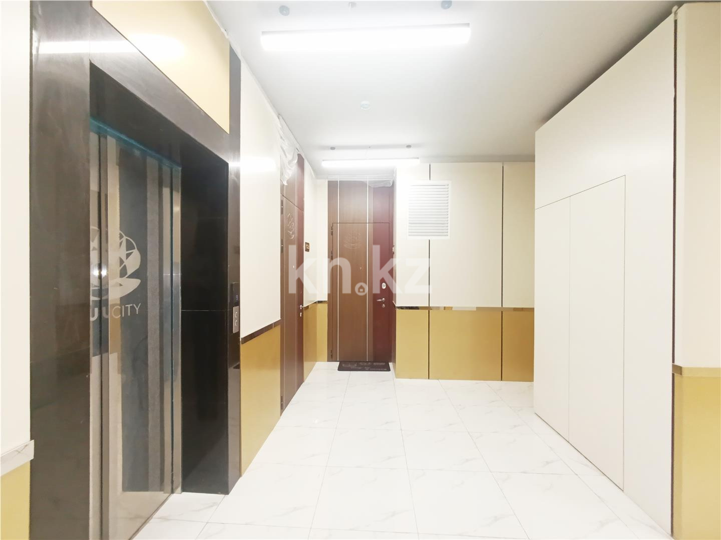 Продажа 3-комнатной квартиры, 87 м², пр. Республики, дом  23/2 в Караганде - фото 18