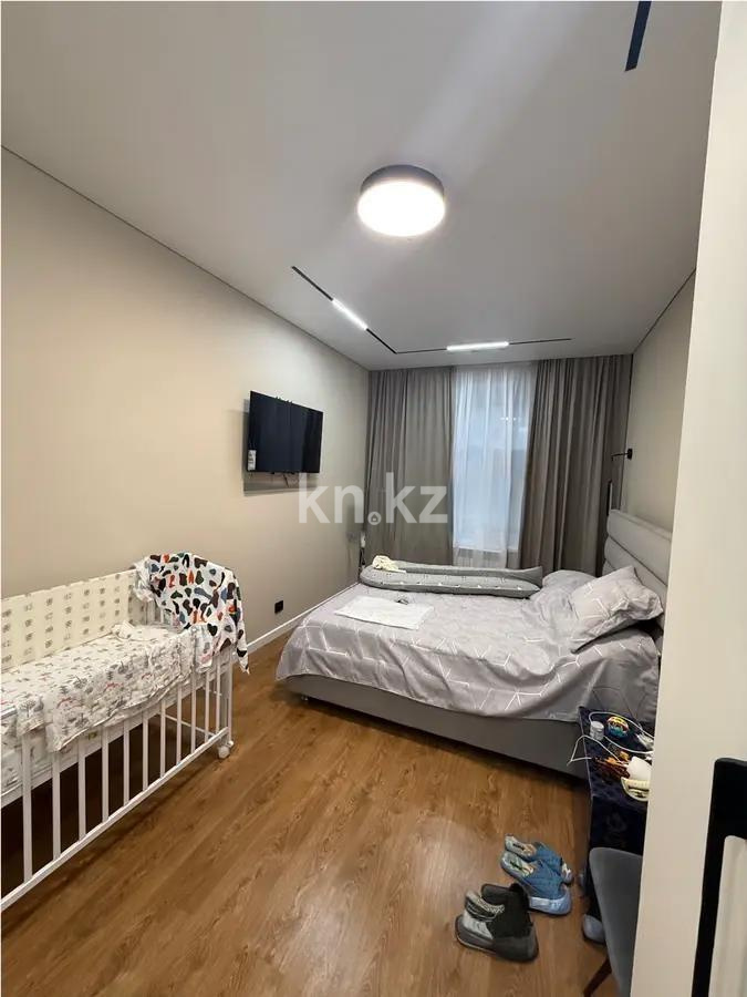 Продажа 2-комнатной квартиры, 70 м², 067 учетный квартал, дом  456/5 в Караганде - фото 2