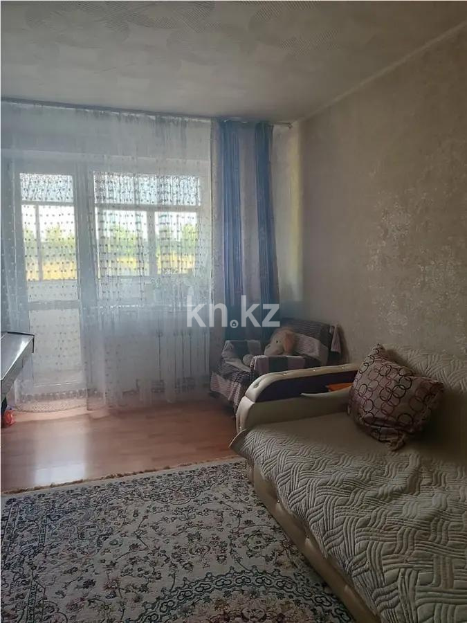 Продажа 3-комнатной квартиры, 63 м², 14 мкр., дом  38 в Караганде