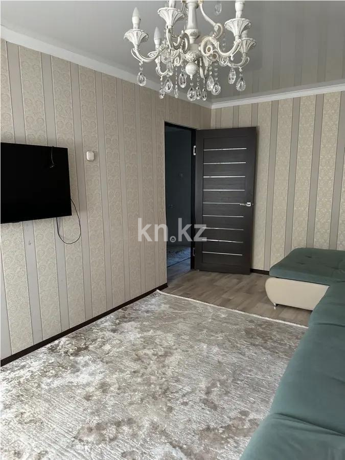 Продажа 3-комнатной квартиры, 63 м², 2 кв-л, дом  18 в Караганде - фото 2