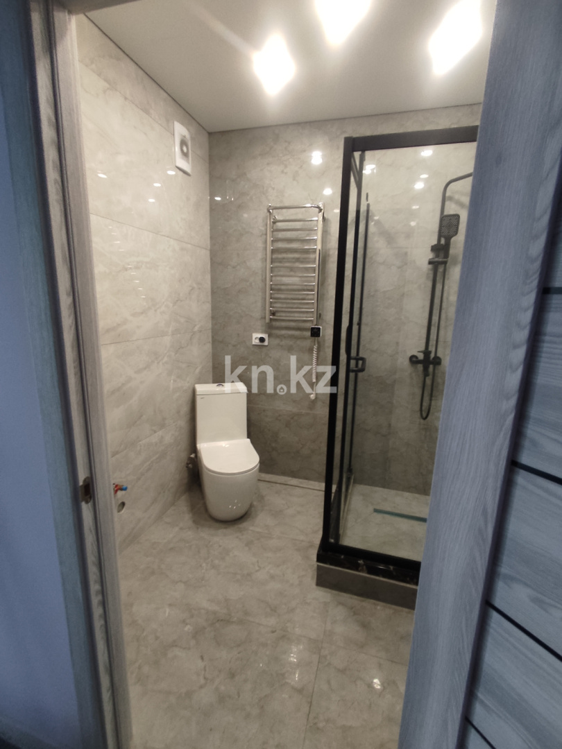 Продажа 2-комнатной квартиры, 73.3 м² в Алматы - фото 34