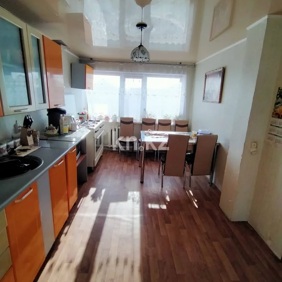 Продажа 4-комнатного дома, 82 м², ул. Молдагуловой, дом  51 в Караганде - фото 9
