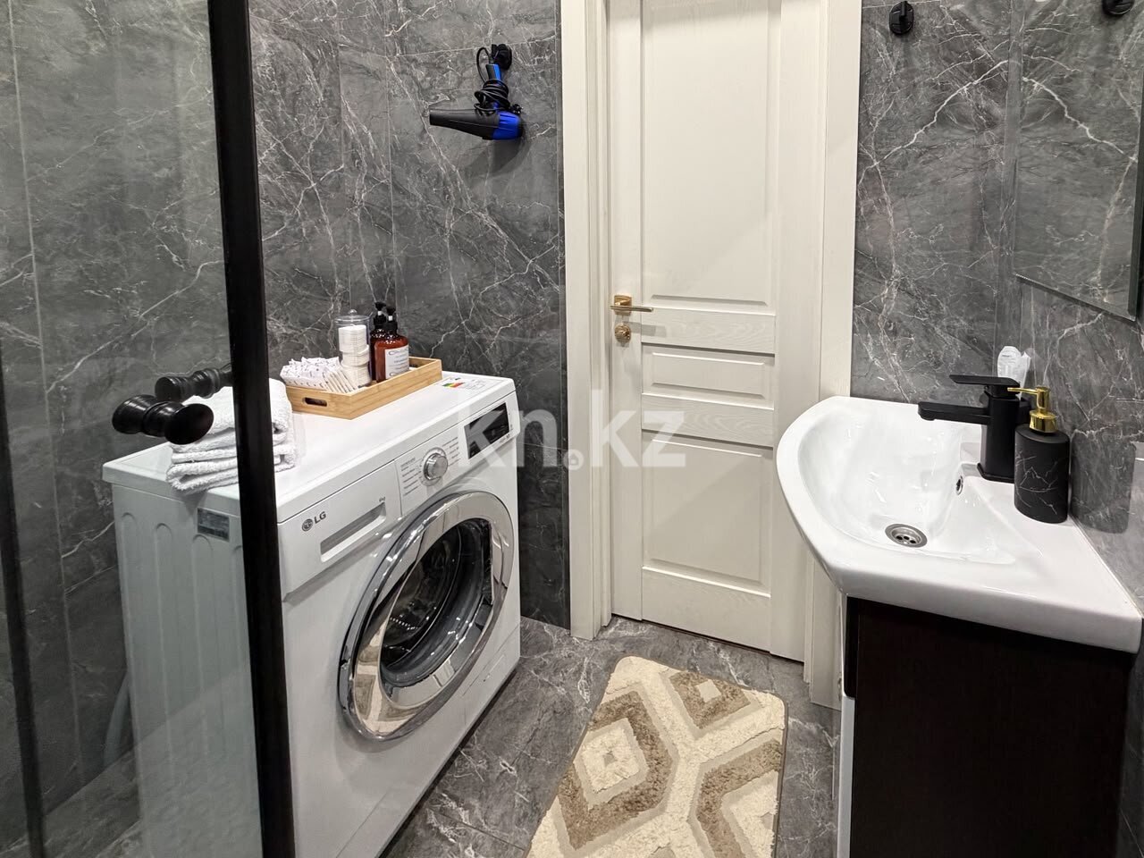 Аренда 2-комнатной квартиры посуточно, 60 м² в Алматы - фото 14