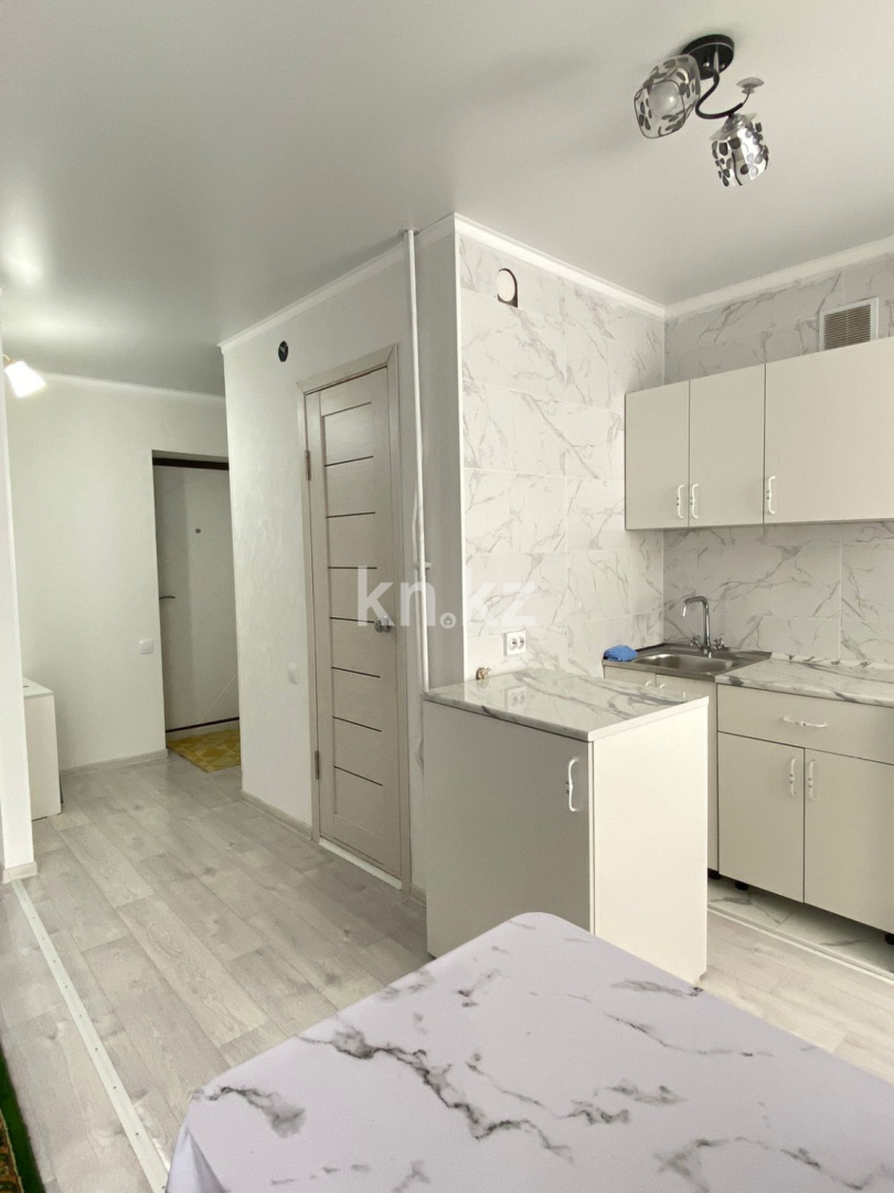 Аренда 1-комнатной квартиры посуточно, 32 м², мкр-н 2, дом  21 в Актау - фото 2