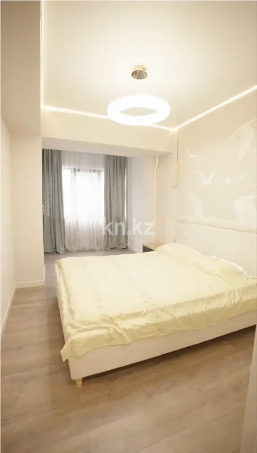 Продажа 2-комнатной квартиры, 65 м², ул. Зенкова, дом  25 в Алматы - фото 2