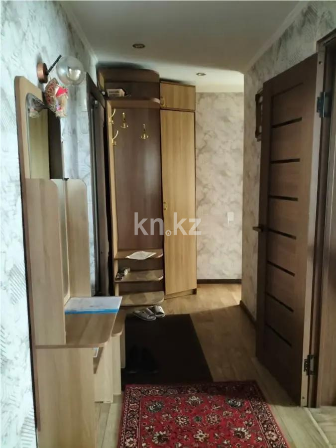 Продажа 3-комнатной квартиры, 58 м², мкр-н Восток-3, дом  8 в Караганде - фото 5