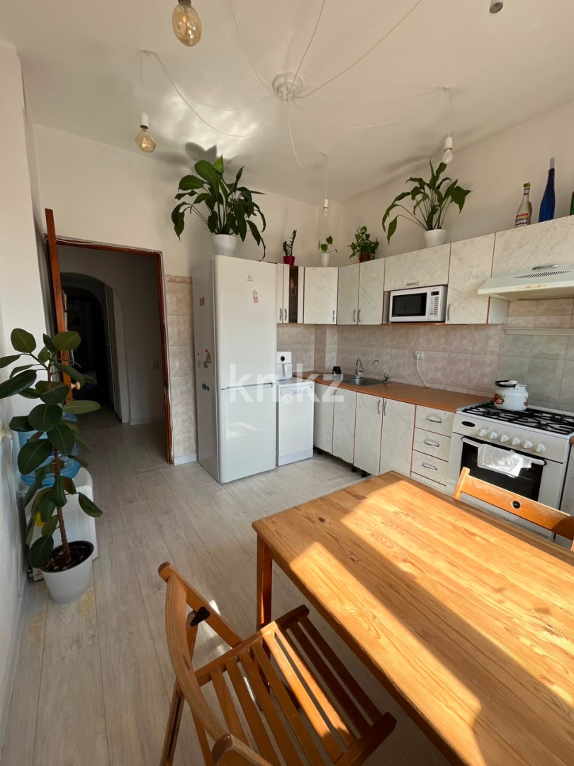 Продажа 3-комнатной квартиры, 75 м² в Алматы