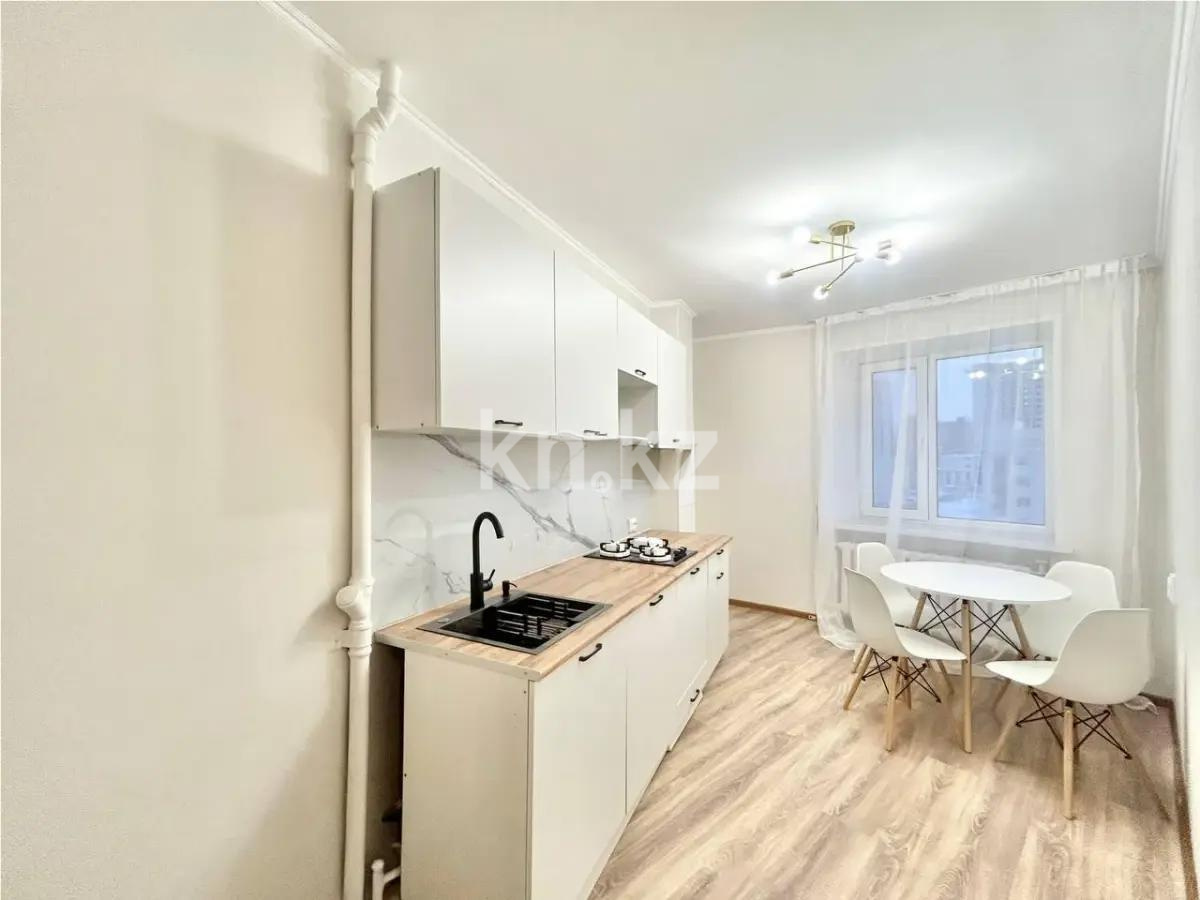 Продажа 4-комнатной квартиры, 78.9 м² в Астане - фото 4