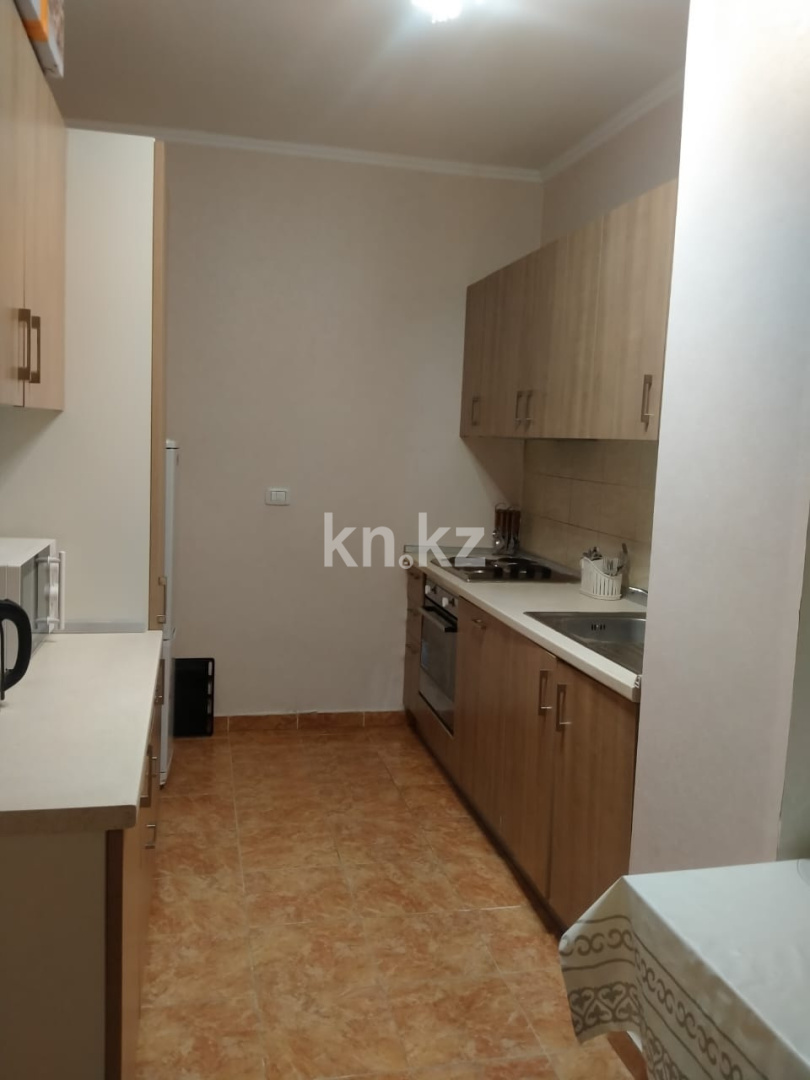 Аренда 1-комнатной квартиры, 40 м² в Астане