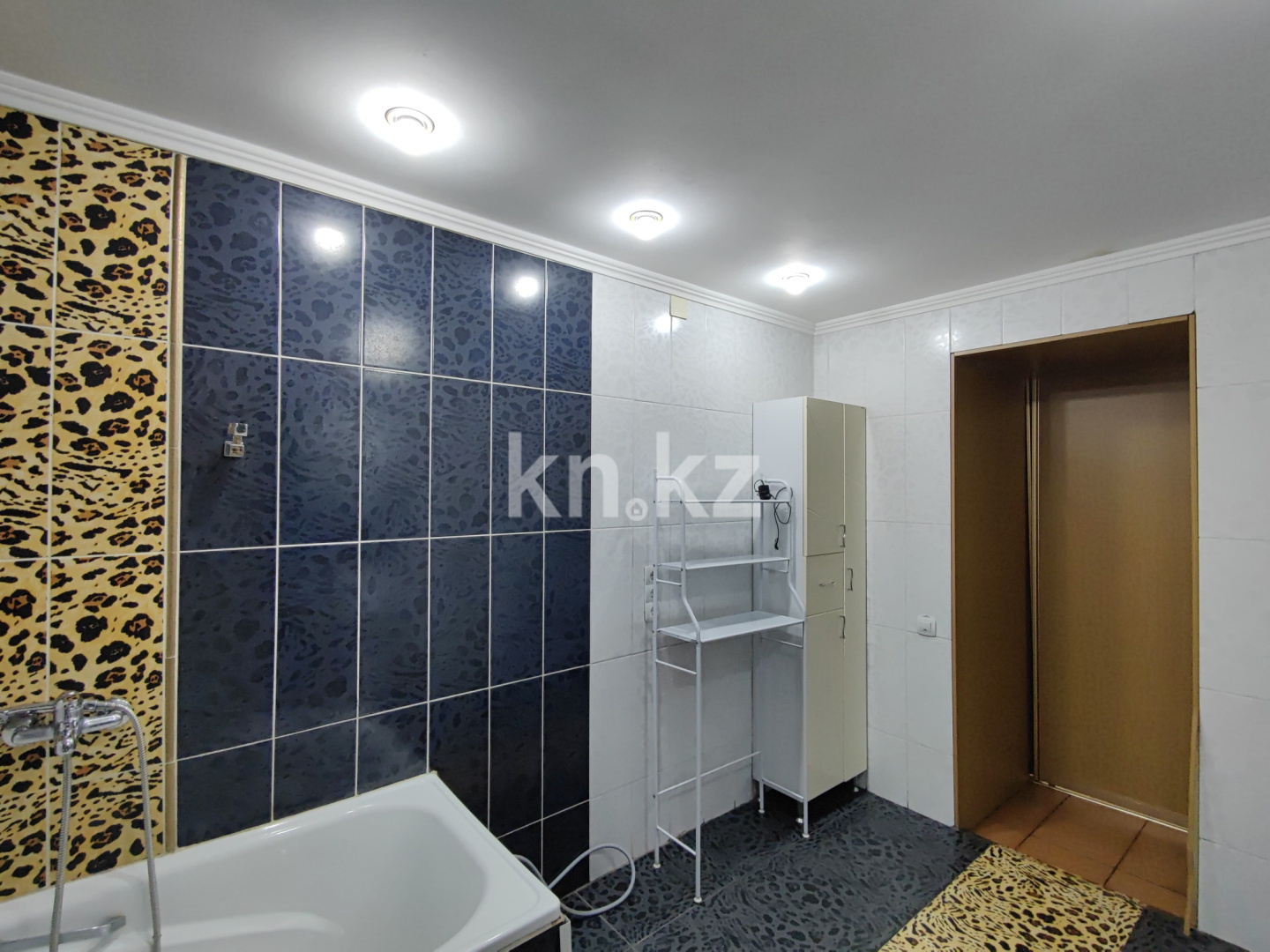 Продажа 3-комнатной квартиры, 75 м², 1 кв-л, дом  10 в Караганде - фото 23