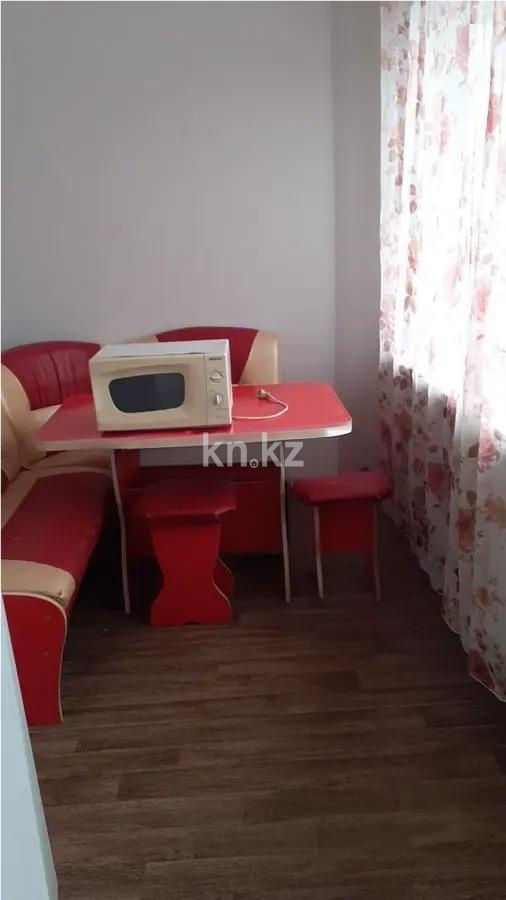 Продажа 3-комнатной квартиры, 61 м², мкр-н 17, дом  56 в Караганде - фото 3