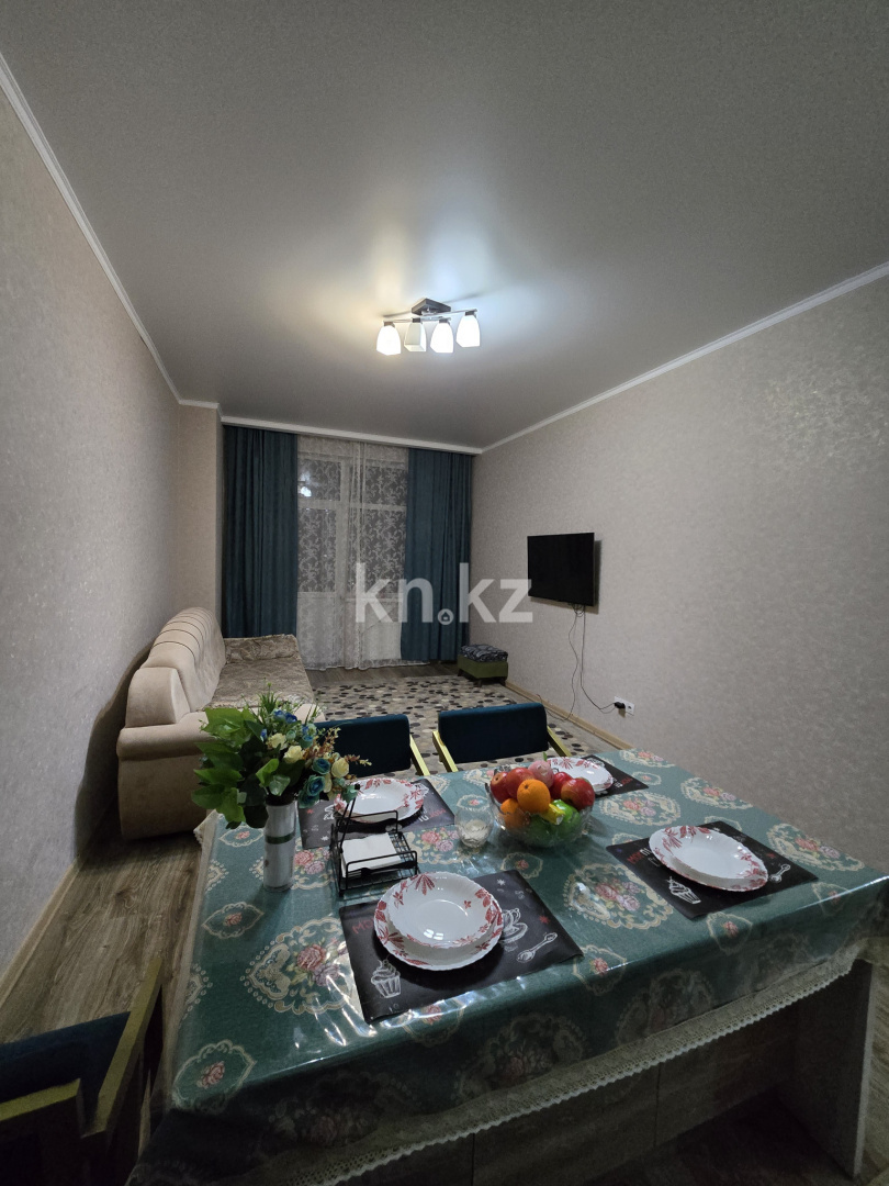 Аренда 2-комнатной квартиры посуточно, 60 м², пр. Сарыарка, дом  5/1 - ул. Кенесары в Астане - фото 4