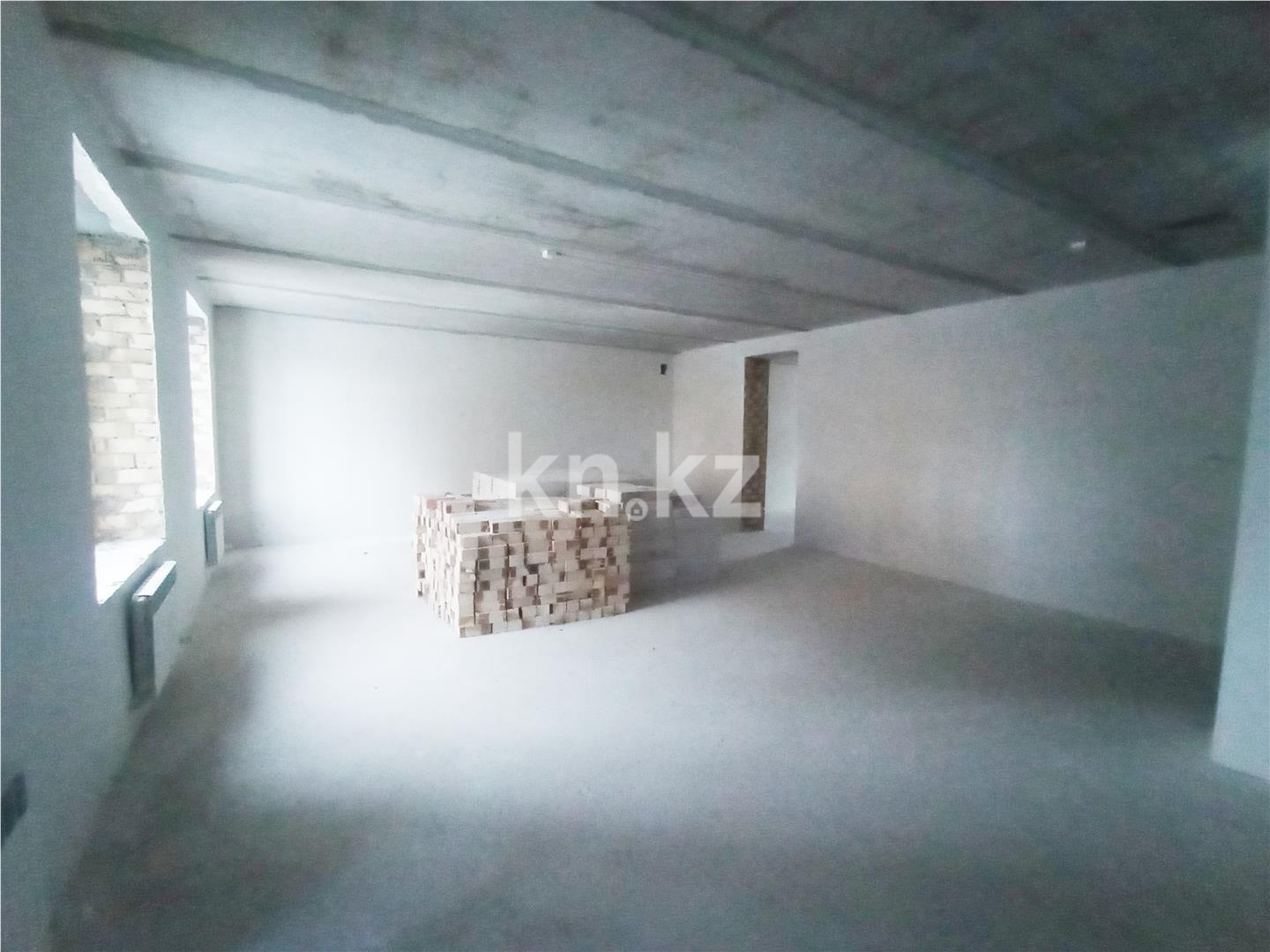 Продажа 3-комнатной квартиры, 90 м² в Караганде