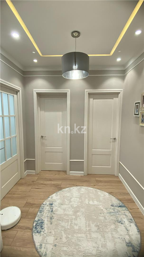 Продажа 3-комнатной квартиры, 83 м², ул. Аманжолова в Астане - фото 15