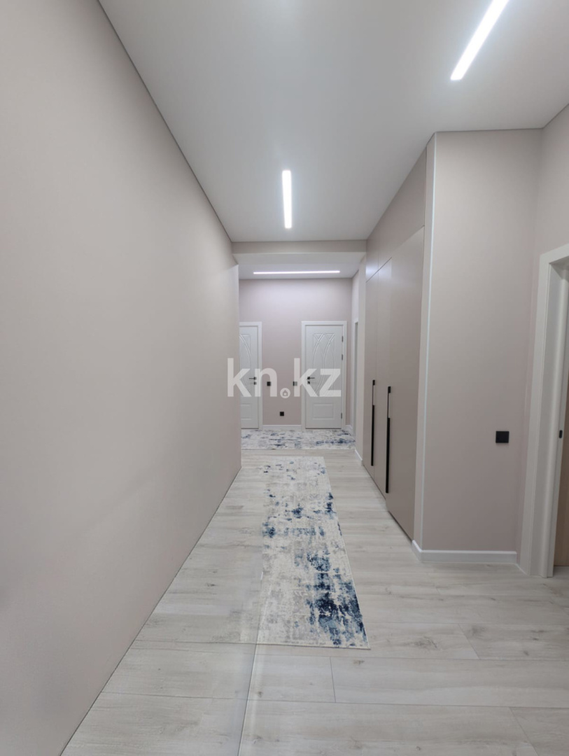 Продажа 3-комнатной квартиры, 100.2 м² в Уральске - фото 8