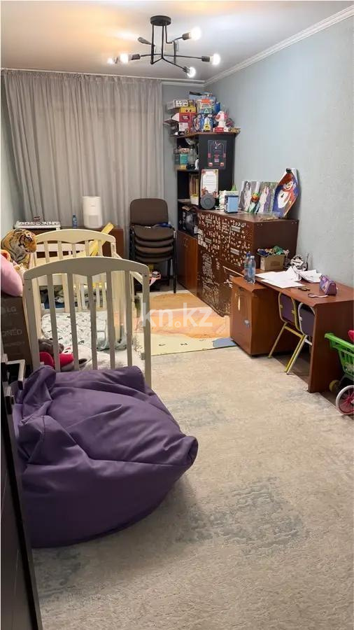 Продажа 3-комнатной квартиры, 60 м², мкр-н 4, дом  3 в Алматы - фото 4