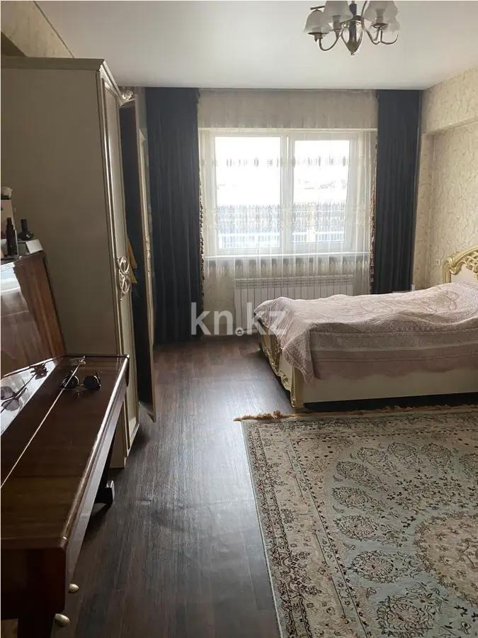 Продажа 3-комнатной квартиры, 135 м², ул. Толе би, дом  273а в Алматы - фото 2