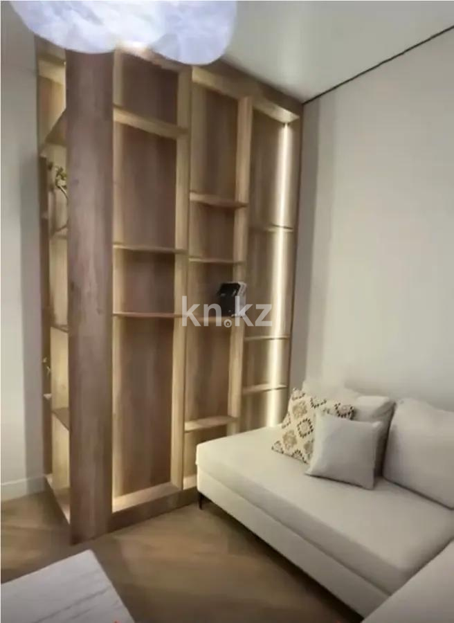 Продажа 2-комнатной квартиры, 42 м², ул. Бухар жырау, дом  27 в Астане