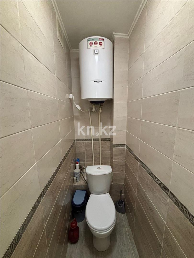 Продажа 3-комнатной квартиры, 62 м², ул. Сатыбалдина, дом  7 в Караганде - фото 10