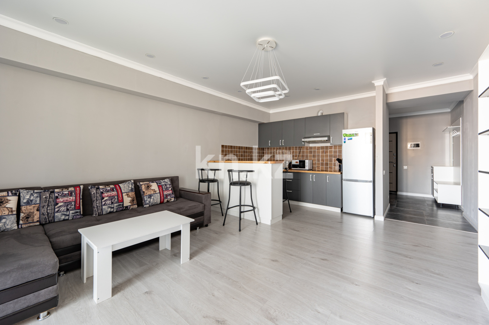 Аренда 1-комнатной квартиры посуточно, 50 м² в Алматы - фото 5