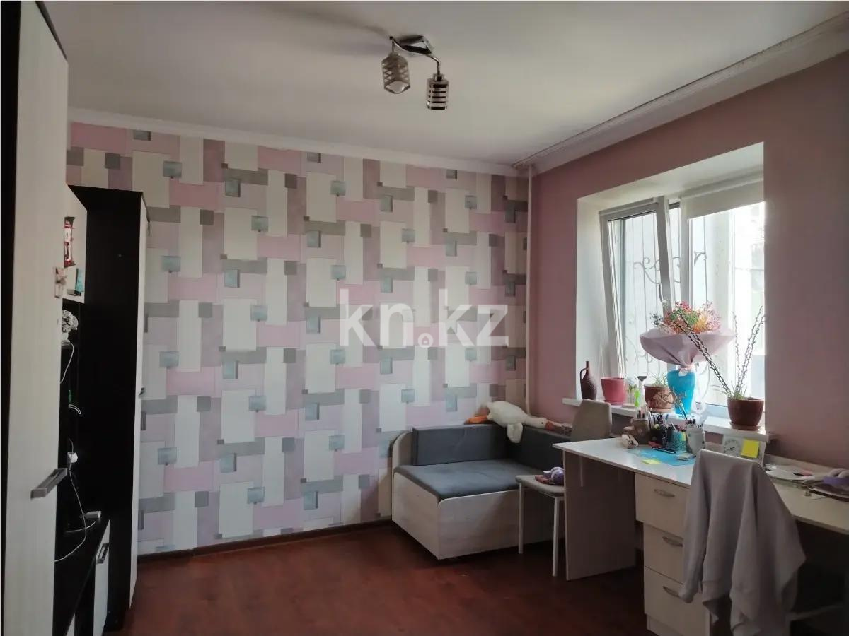 Продажа 3-комнатной квартиры, 68 м², мкр-н Аксай-1, дом  15 в Алматы - фото 2