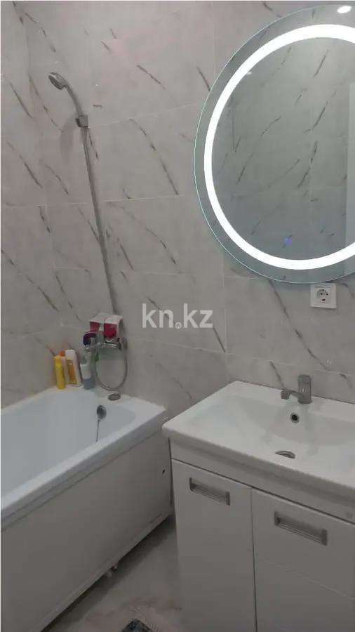 Продажа 1-комнатной квартиры, 45 м², ул. Нажимеденова, дом  13/1 в Астане - фото 4