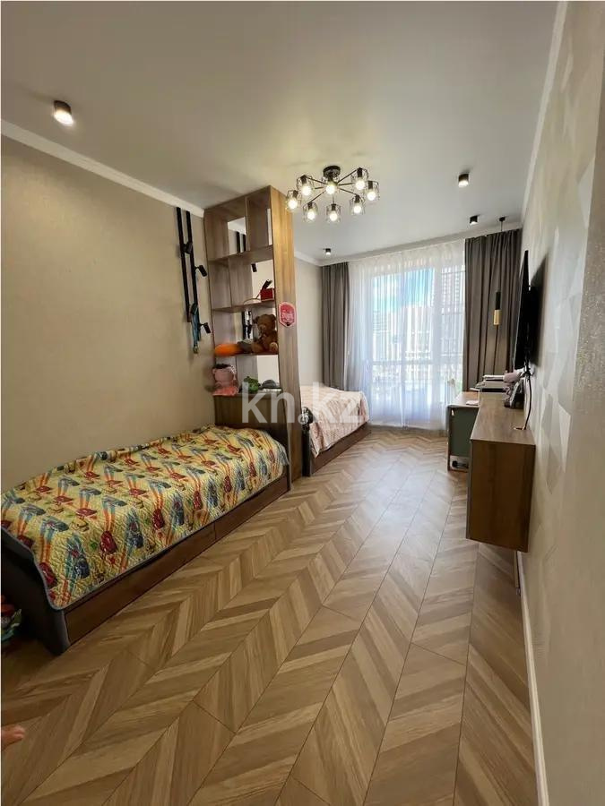 Продажа 2-комнатной квартиры, 70 м², ул. Токпанова, дом  20 в Астане - фото 2