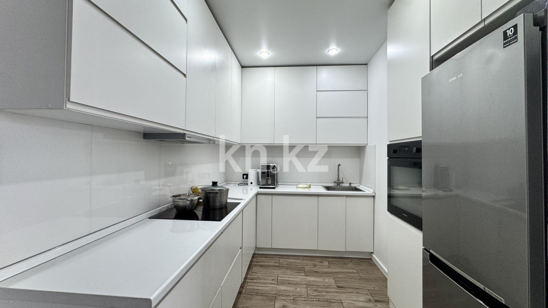 Продажа 4-комнатной квартиры, 95.3 м² в Алматы - фото 8