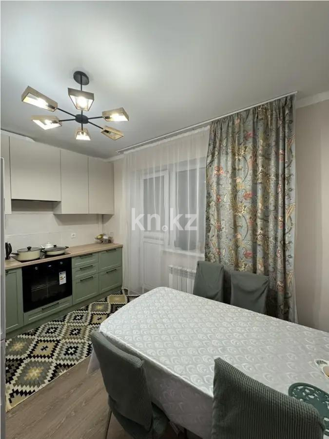 Продажа 3-комнатной квартиры, 90 м², ул. Бектурова, дом  17/3 в Астане - фото 4