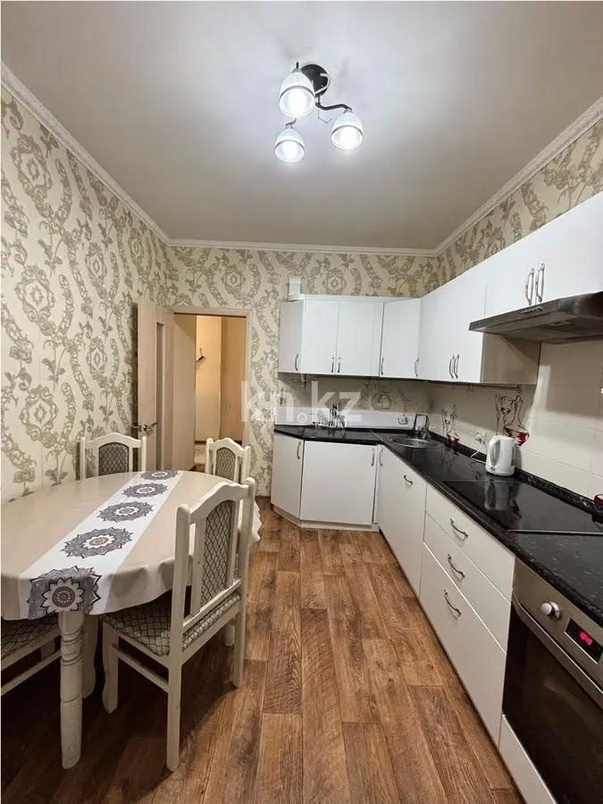 Продажа 2-комнатной квартиры, 59 м², пр. Шахтеров, дом  74 в Караганде - фото 3