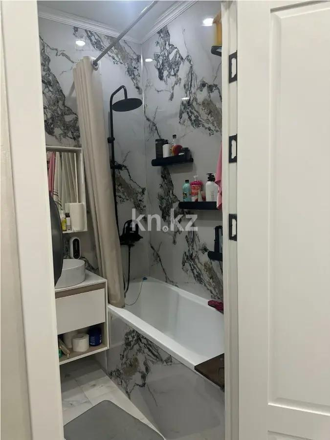 Продажа 3-комнатной квартиры, 68 м², ул. 16-я, дом  4 в Алматы - фото 7