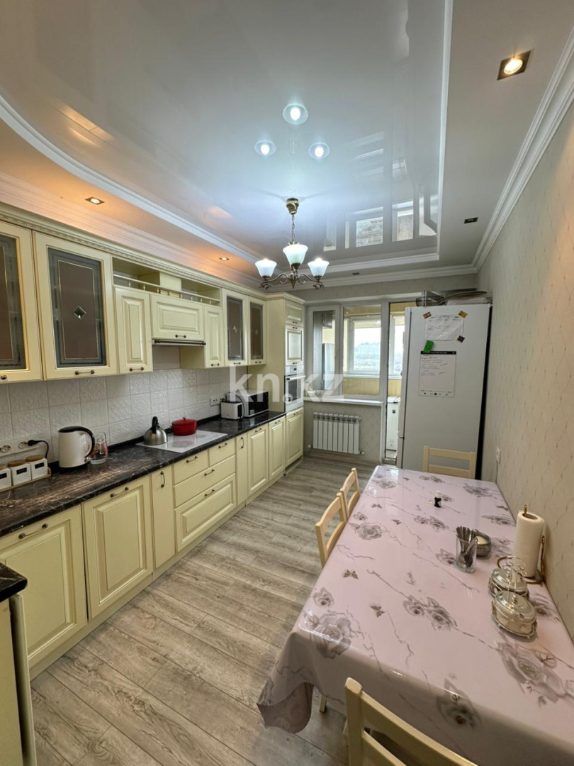 Продажа 3-комнатной квартиры, 95 м², ул. Навои в Алматы