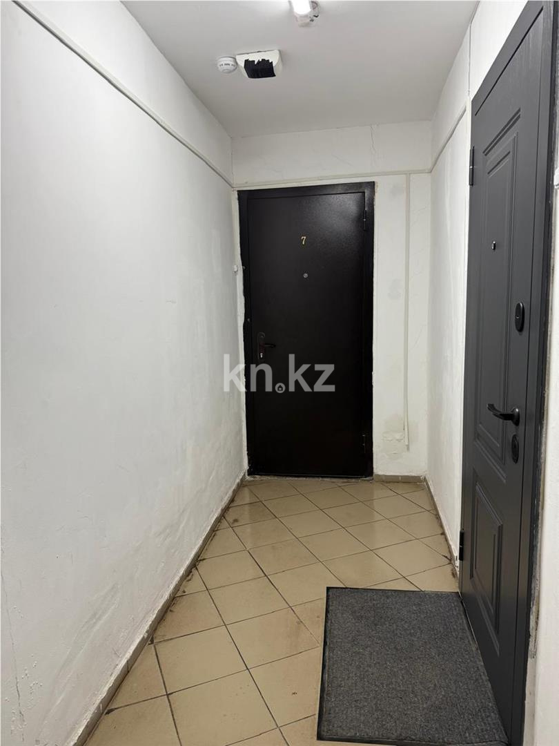 Продажа 1-комнатной квартиры, 36 м², ул. Ашимова в Караганде - фото 9