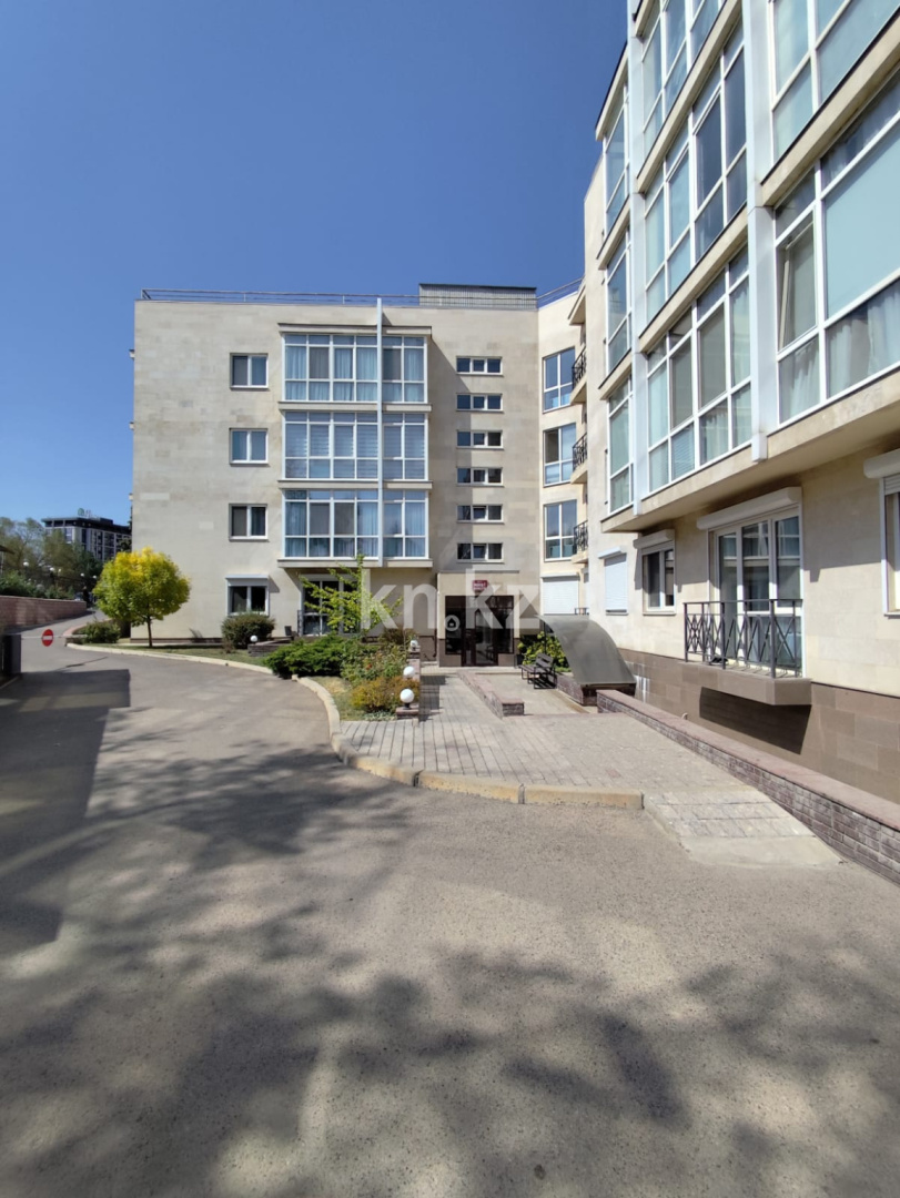 Продажа 2-комнатной квартиры, 81.5 м² в Алматы - фото 3