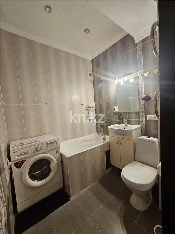 Продажа 1-комнатной квартиры, 33 м², ул. Жарокова, дом  126 в Алматы - фото 3