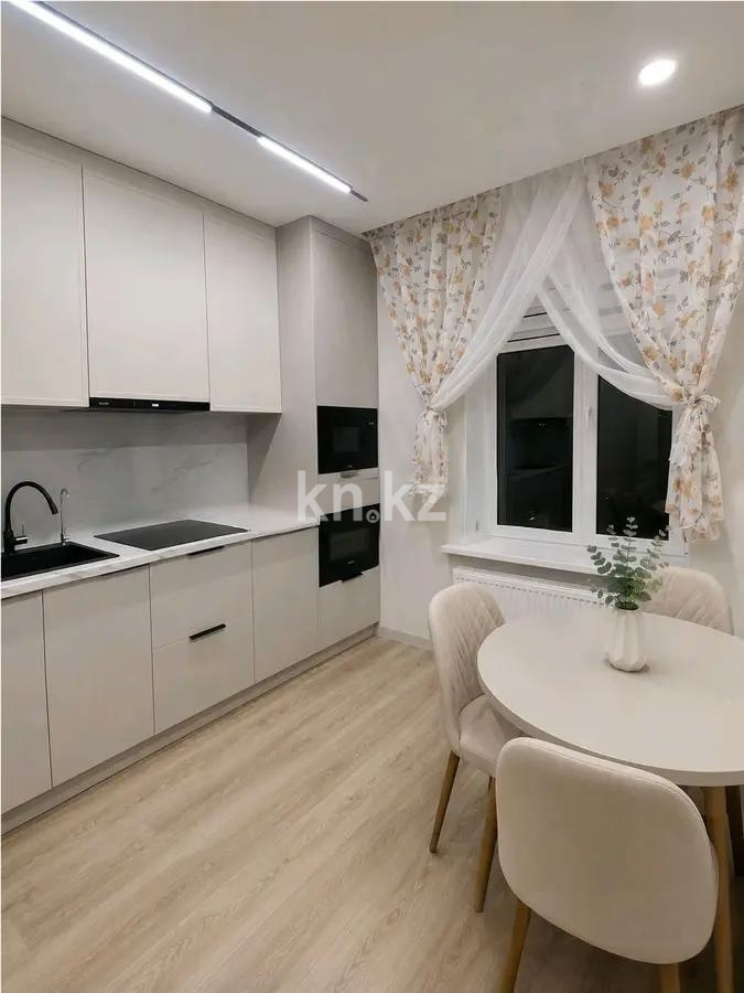 Продажа 3-комнатной квартиры, 70.2 м² в Алматы - фото 3