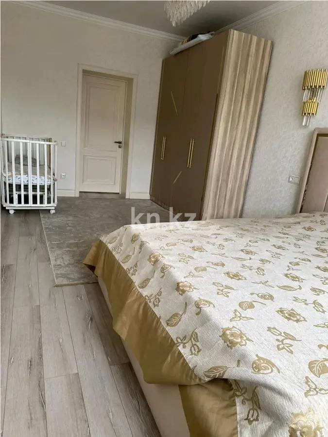 Продажа 4-комнатной квартиры, 114 м², ул. Муканова, дом  49/10 в Караганде - фото 4