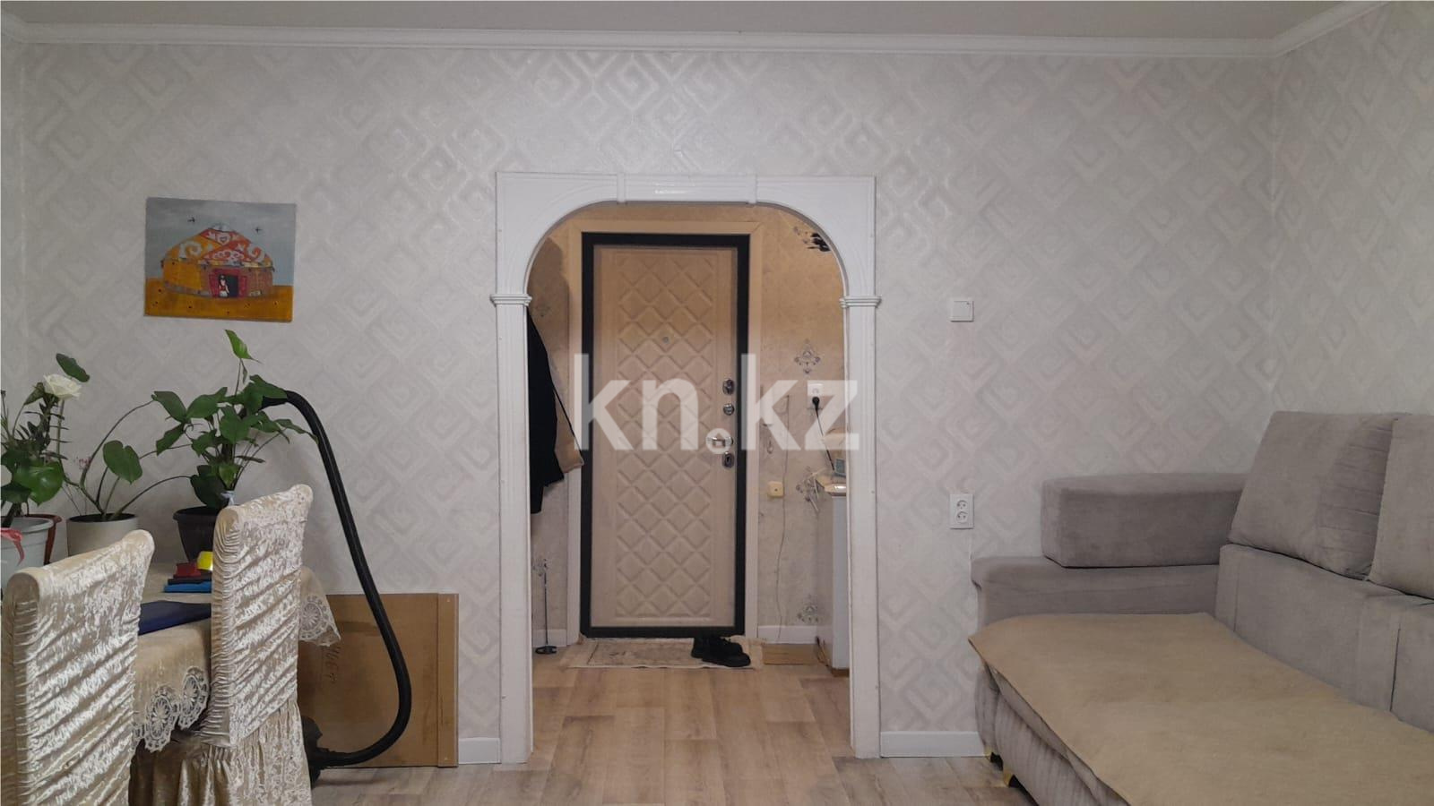 Продажа 2-комнатной квартиры, 54 м², мкр-н Восток-3 в Караганде - фото 2