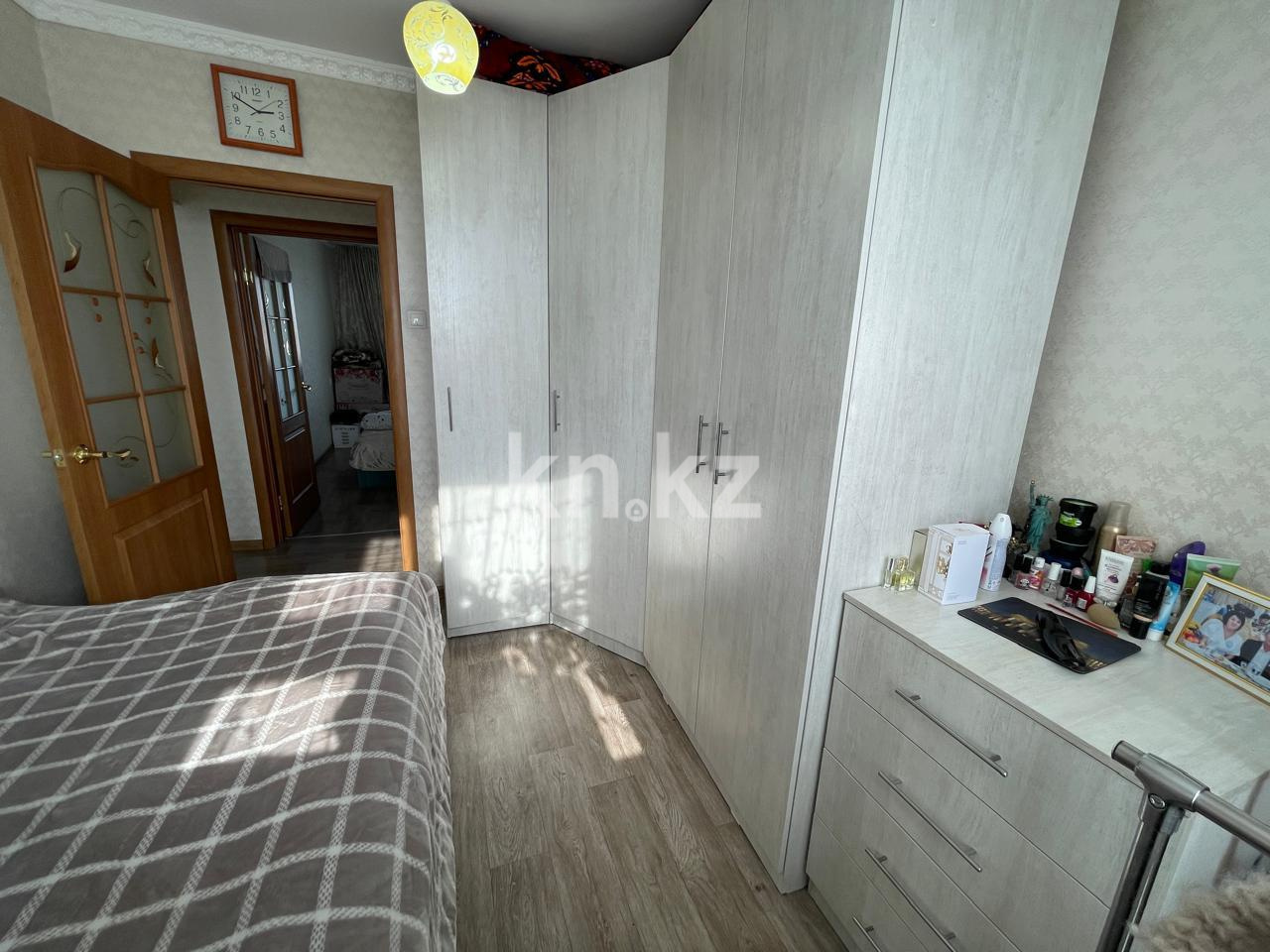 Продажа 4-комнатной квартиры, 77 м², ул. Гапеева, дом  12 в Караганде - фото 8