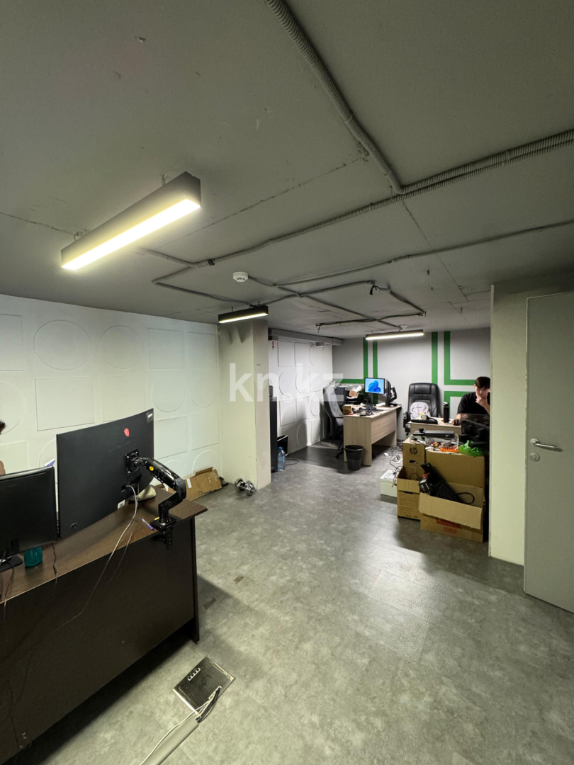 Продажа , 280 м², ул. Омарова, дом  2/1 - Сагынак в Астане - фото 4