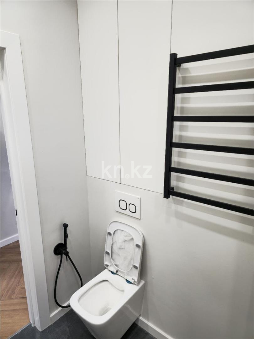 Продажа 3-комнатной квартиры, 100 м², ул. Букетова в Караганде - фото 8