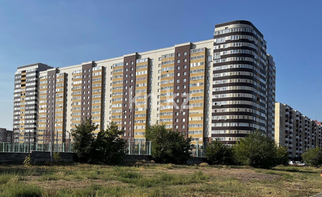 Продажа 2-комнатной квартиры, 64.9 м², пр. Шахтеров в Караганде - фото 13
