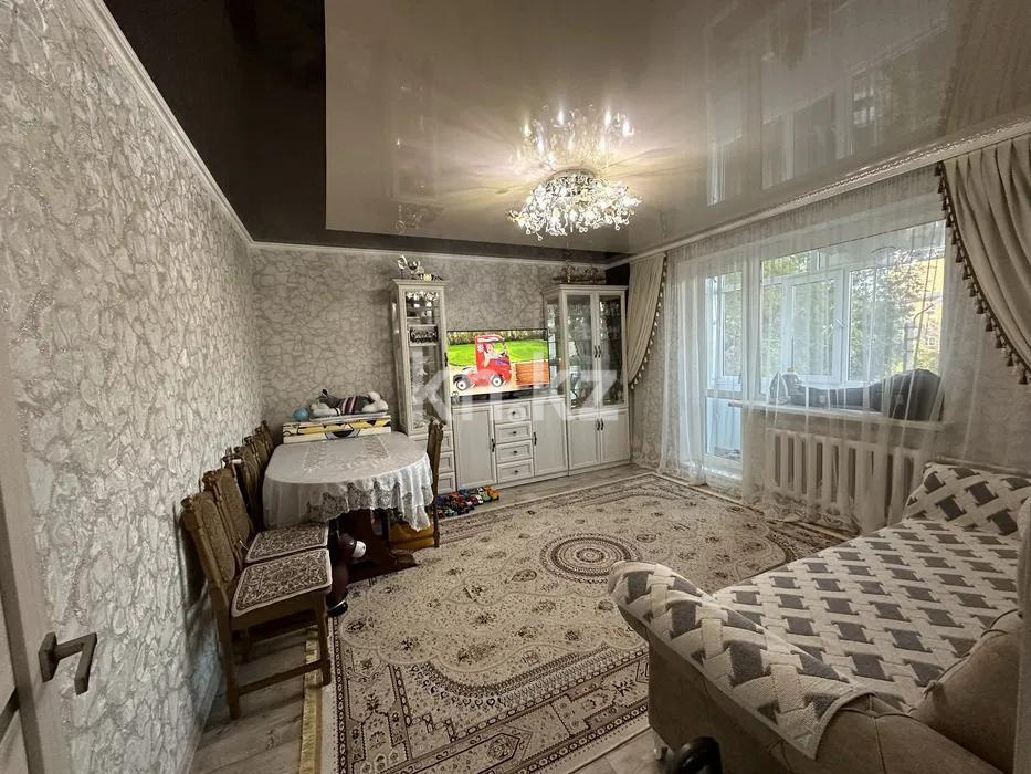 Продажа 3-комнатной квартиры, 62 м², мкр. Восток-3, дом  17 в Караганде