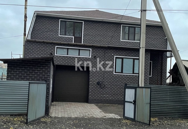 Продажа 4-комнатного дома, 180 м² в Караганде