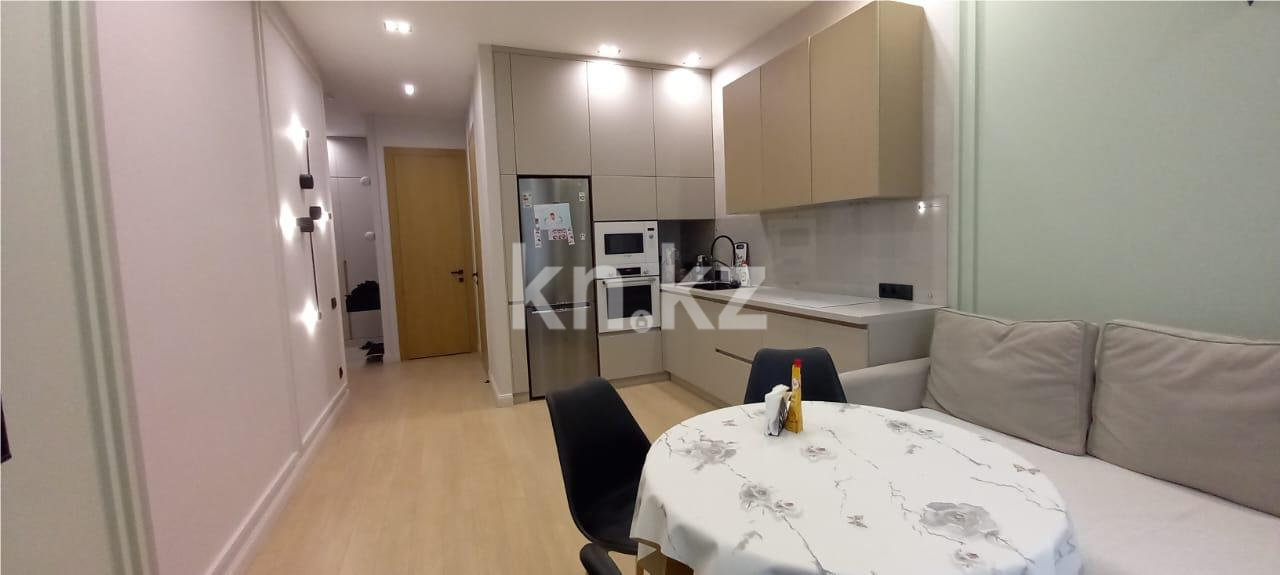 Продажа 3-комнатной квартиры, 78 м², ул. Достык в Астане - фото 2