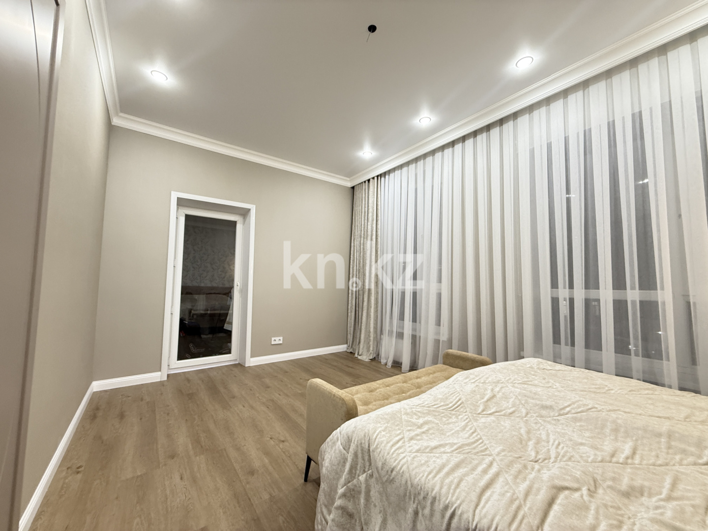 Продажа 4-комнатной квартиры, 145 м² в Астане - фото 40