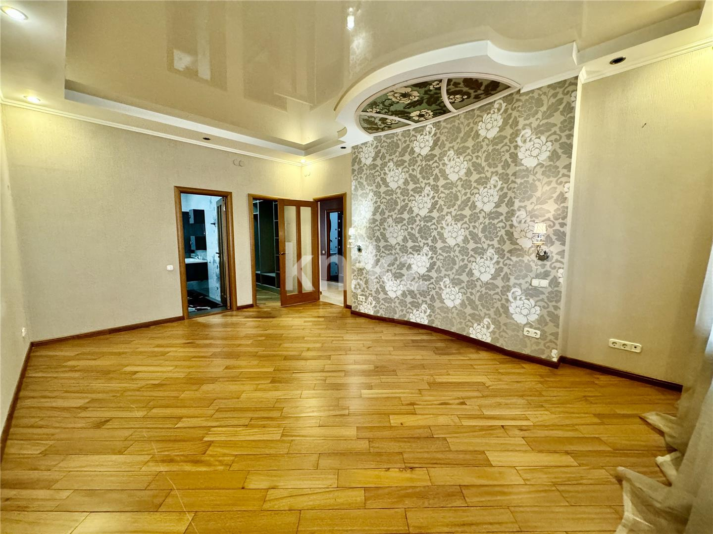 Продажа 6-комнатной квартиры, 227 м² в Караганде