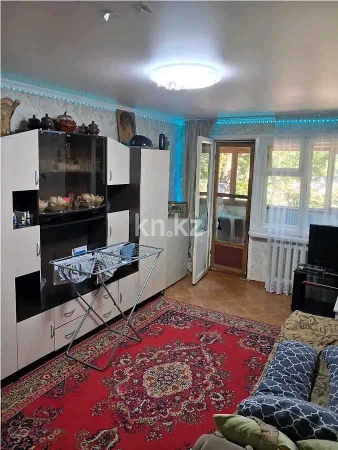 Продажа 3-комнатной квартиры, 62 м², 17 мкр., дом  49 в Караганде